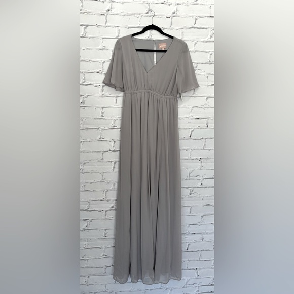 Show me your MUMU Emily Empire Maxi Dress in Dove Grey Chiffon - Picture 3 of 8